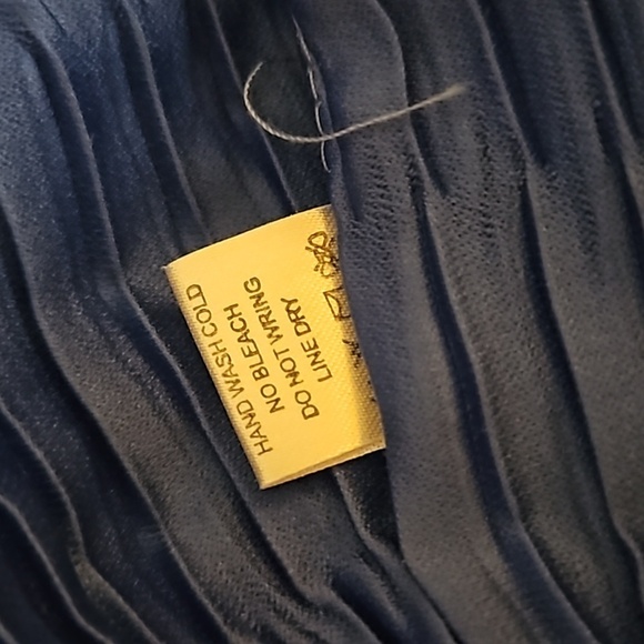 VTG ERIN LONDON Cornflower Button Down Pleated Shacket - Picture 8 of 8